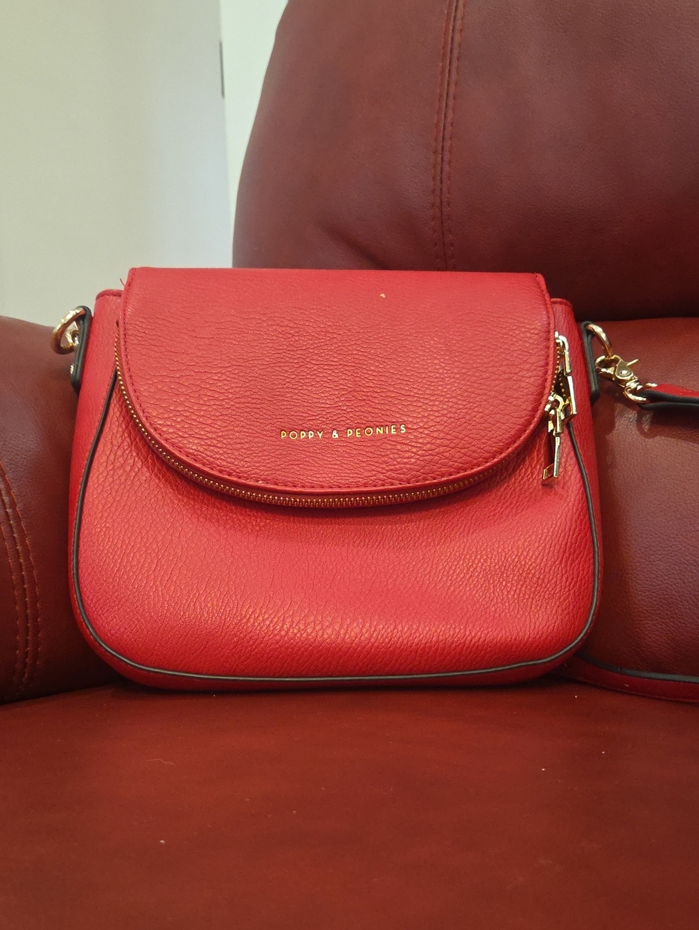 Poppy & Peonies Crossbody MINI DOWNTOWN– Red – Good Used Condition